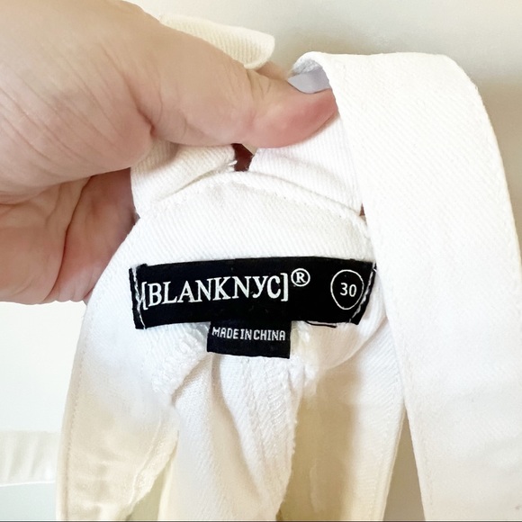 BLANKNYC White Raw Hem Denim Shortalls Lightbox White 30 10 NWT - Picture 10 of 16